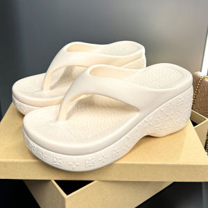 Free Shipping WomenS Height-Increasing 8Cm Thick-Soled Flip-Flops For Petite Women Summer 2026 New Ins Style Outdoor Wedge Sandals