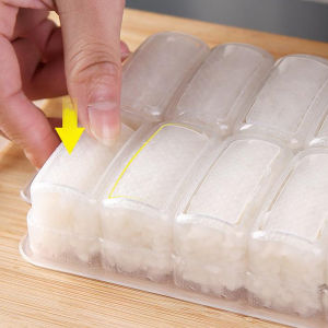 【จัดส่งภายใน 2-3 วัน】 5 10แม่พิมพ์ข้าวปั้นแบบไม่ติดกล่องเก็บของใช้ในอาหารกลางวันแม่พิมพ์โอนิกิริใสสำหรับใช้ในครัวที่บ้านแบบ DIY