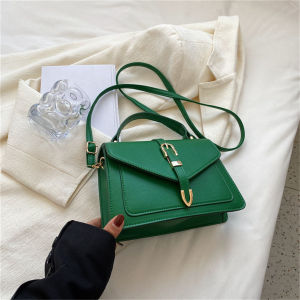 กระเป๋าถือหนังสีดําขอบใหม่สแควร์กระเป๋าสะพายไหล่แฟชั่นกระเป๋าข้ามร่างกาย กระเป๋าสะพายผู้หญิง