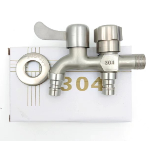 Vòi nước tăng áp INOX 3O4 chia 2 đầu ra riêng biệt