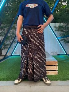 NEW ARRIVAL SARUNG BATIK GUS IQDAM DEKENGAN PUSAT ST NYELL MOTIF GUS BANANFIK