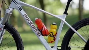 Local Delivery ROCKBROS Bottle Cage Mountain Bike Cycling Colorful Sport Outdoor Bottle Holder Bottle Cage For Bike