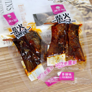 25g Hunan specialty snacks ready to eat spicy small fish fry spicy fish jerky fish fillet fish tail