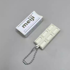 Oldlaiben Simulated Meiji Chocolate Fidget Toy Snap-And-Play Stress Relief Cute Chocolate Keychain Bar Pendant Gift