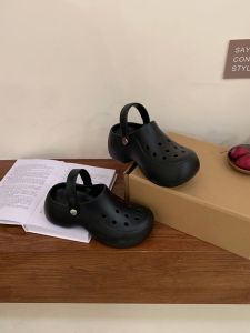 [Free Shipping] New Thick-Soled Wedge-Heeled Clogs For Women Summer Outdoor Slippers All-Season Non-Slip Breathable Beach Sandals With Toe Protection