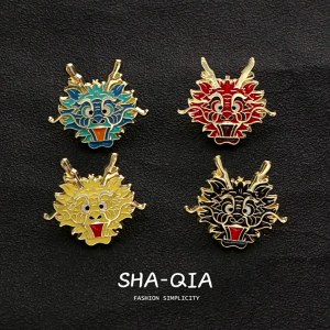 Elegant Dragon Totem Brooch Stylish Chinese Zodiacs Breastpin Ethnic Style Lapel Pins Festive Holiday Gift for Her