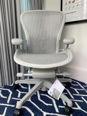 เก้าอี้ Herman Miller รุ่น Aeron Remastered สี Mineral Standard ขนาด B