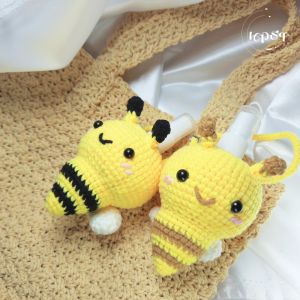 ตุ๊กตาผึ้ง ผึ้ง ที่ใส่ขวดสเปรย์แอลกอฮอล์ พร้อมขวด30ml กระเป๋าใส่ขวดcotton ห้อยกระเป๋า พกพาสะดวก