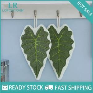 LF Wholesale✨Flash Sale ✨ ผ้าขนหนูเช็ดมือลายใบไม้ปะการังผ้าขนหนูขนนุ่มใช้ทำความสะอาดห้องครัวใช้ในครัวเรือนแบบแขวนในห้องน้ำที่สร้างสรรค์ซับน้ำได้ดี