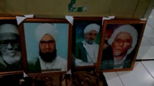 Bingkai Foto Kaca Habib Luthfi Bin Yahya Uk 30x40