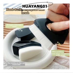 HUAYANG01 [2023 new HOT FASHION] Professionals Nails Art Dust Brush Triangular With Cover Finger Buckle Brush Dust Cleaning Make Up Brush Manicure Tools