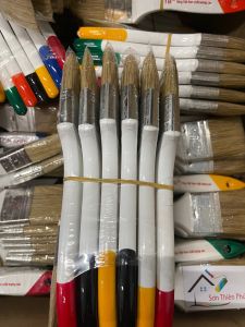 Chổi cọ Cán Gỗ quét sơn TB cao cấp (3in/75cm). Sử dụng lông heo thuôc trắng.