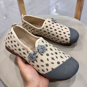 Free Shipping Breathable Flats Comfortable Mom Shoes New Casual Style Soft-Soled WomenS Shoes Spring Collection Knitted Mesh Slip-On Design Lightweight