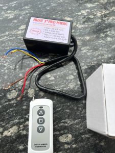 Nhại 3pro 10 bài có điều khiển từ xa cho xe ô tô