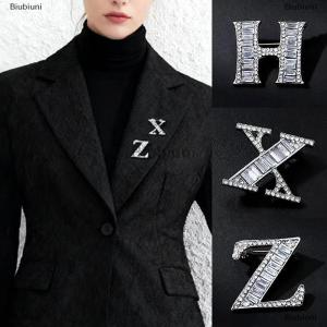 [COD] Biubiuni Kim Loại Pha Lê Trâm Pin 26 Tiếng Anh Thư Pins Và Trâm Cài Phù Hợp Với Áo Sơ Mi Huy Hiệu Đồ Trang Sức Thời Trang Cho Nam Giới Và Phụ Nữ Phụ Kiện