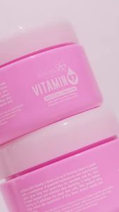 Brilliant Skin Vitamin E Moisturizing & Firming Cream 100g Body Moisturizer for Dry Skin FineLine