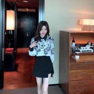 Ammin เสื้อเชิ๊ตผู้หญิงผ้า สีสมัครไหมซาตินพิมพ์ลายสี ซึ่งคุณสามารถรับรู้เพิ่มเติมลงในประเภทของผ้าคุณเลือก เช่น ผ้าเสื้อผ้าผู้หญิง ผ้ามองกู้ ผ้ากระดูก ผ้าคลาส และอื่นๆ