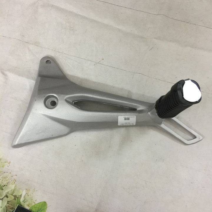 G%C3%A1c%20ch%C3%A2n%20%20sau%20xe%20Wave%20RS%20/%20S100%20/%20Wave%20alpha%20,%20b%C3%A1ng%20%C4%91%E1%BB%83%20ch%C3%A2n%20sau%20xe%20m%C3%A1y%20-%20Image%2010