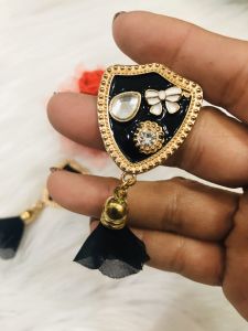 cài áo nam nữ hình khiên phong cách - Hình trái tim