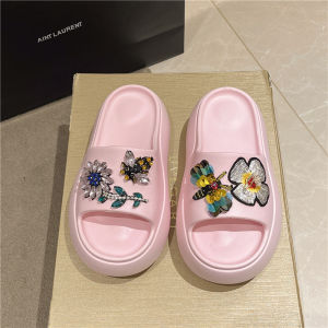Free Shipping Korean Classic Embroidered Floral Slippers With Colorful Rhinestones Fashionable And Luxurious Designed For Women Suitable For Bathroom Use And Featuring A Non-Slip Sole