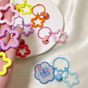 Dễ thương Sao Keychain với chuông Acrylic Keyring Túi Gói Mặt dây đeo ví cho ba lô nữ quyến rũ Tai nghe trường hợp trang trí