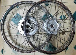 Cặp bánh căm niềng sắt rút căm sẵn dành cho Exiter 150 -155 bản 1.2 và 1.4