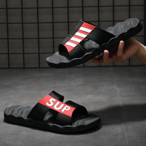 FANTASISE┃Sendal Pria Sandal Karet Pria Terbuat dari semua karetTahan Guncangan Tahan Air Non-Slip Sol Pijat
