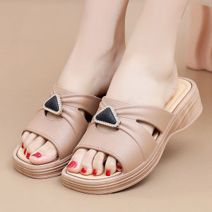 [Free Shipping] 2026 Korean-style fashion womens slippers versatile casual comfortable high-end thick-soled womens slippers