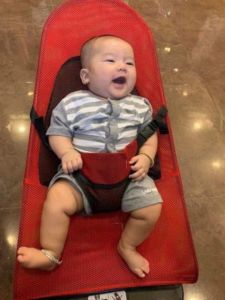 [Siêu rẻ] GHẾ RUNG CHO BÉ tặng kèm thú treo đồ chơi ngộ nghĩnh dạng kệ chữ A / THÚ NHÚN BƠM HƠI - GHẾ RUNG NHÚN cao cấp cho bé yếu thích thú giúp bé ăn chơi thư giãn hoặc nằm ngủ rất thoải mái nôi rung trẻ em nôi rung trẻ