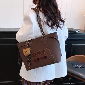 AE Túi đeo nách in chữ phong cách cổ điển dành cho nữ 2025 Túi tote cao cấp thời trang mùa thu mới dung tích lớn túi đeo vai.