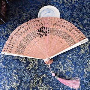 J2UQR3 Bamboo Frame Folding Bamboo Hand Fan Lotus Flower Hollowed-out Dance Fan Gentle Design Shell-Shaped Mini Shell Fan Home Decoration