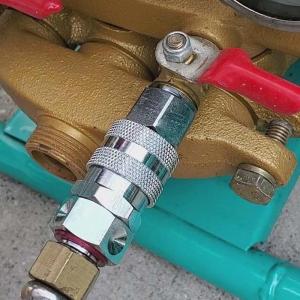 Đầu nối nhanh thép không gỉ cho máy phun đảm bảo liên kết cấp nước nhanh chóng và an toàn cho những người đam mê làm vườn