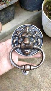 Ketukan Pintu Kuningan Antik Motif Singa Bulat 10 cm