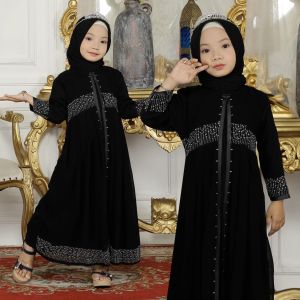 Aura Abaya Hitam Dubai 475 Kombinasi Sifon Saudi Bertabur Mata-mata Swarovski Anak Perempuan Jetblack
