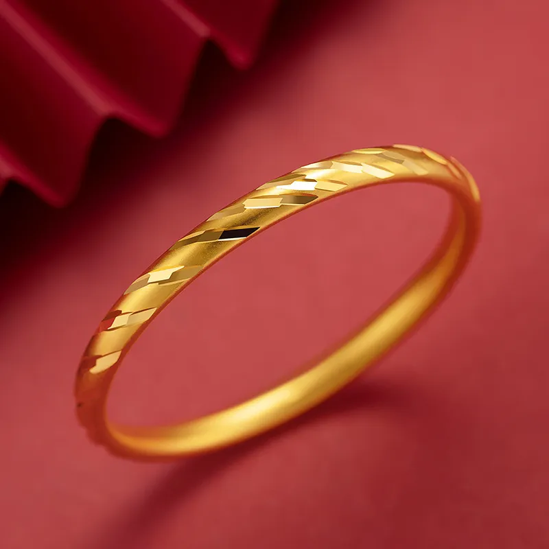 Gold Closed Loop Bangle