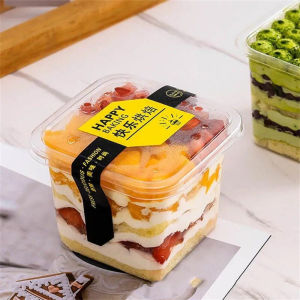 【จัดส่งในท้องถิ่น】50ชิ้นทิ้งตารางไม้มูสถ้วยอาหารสดบรรจุภัณฑ์ถ้วยอเนกประสงค์เค้กขนมแซนวิชกล่องเก็บรักษาสลัดแบบพกพาผลไม้กล่องบรรจุภัณฑ์ที่มีฝาปิดและช้อน