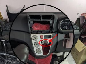 ORIGINAL PERODUA MYVI LAGI BEST ICON PANEL SHIFT LEVER GEAR HOUSING 58218-BZ040-B2