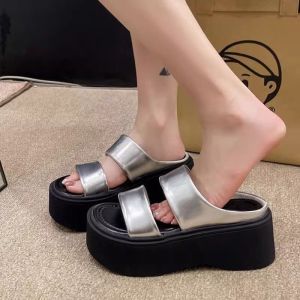 Free Shipping Thick-Soled Height-Increasing Sandals For Women Perfect For Pairing With Skirts A Stylish New Design For Summer Outdoor Wear Featuring A Wedge Heel