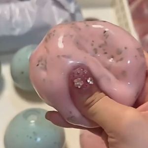 LIEYH สดใหม่ใหม่ ของเล่นบีบได้ ปรับรูปร่างได้ รู้สึกเนย ของเล่นลูกบอลทำด้วยมือ ของเล่นทางประสาทสัมผัส ของเล่นฟิตเจต หยิกของเล่น ของขวัญวันเกิดเด็ก