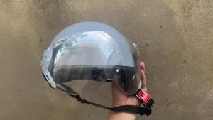 DANSHOP Mũ Bảo Hiểm Thời Trang - An Toàn - Giá Rẻ - Chất Lượng [ MÀU XÁM BÓNG] Mũ bảo hiểm nửa đầu có kính  an toàn thời trang nhiều màu cá tính Freesize (vòng đầu 52-60cm)