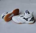 Sepatu volly anak BOOT terlaris MIZUNO. 