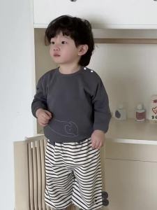 Childrens Spring Long-Sleeve Round-Neck Shirt T Striped shirt and sweatpants set Korean-style childrens clothing stylish spring outfit for baby boys