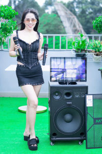 Loa Kéo K 3979 Karaoke Màn Hình Cảm Ứng Siêu To 27 inch – Android Hát YouTube Kết Nối Bluetooth Micro Không Dây Chống Hú Bass Đánh Mạnh Dùng Được 4–6 Giờ Liên Tục