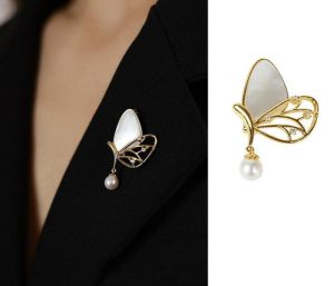Bros Kupu-kupu Mutiara Bros Anti-cahaya Pin Versi Korea