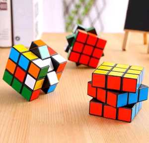 Mainan Edukasi Rubik