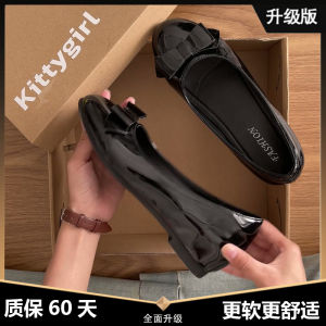 Free Shipping New Autumn Collection: WomenS Slip-On Shoes With A Bow Perfect For Pairing With Skirts Featuring A Flat Sole And A Stylish Design