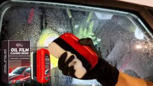 【Ready Stock】 RayHong Oil Film Cleaning Brush Car Glass Cleaner Windshield Cleaner Remove Oil Film Water Stain Rain Repellent For Windshield Side Window Mirror Daily Car Care Car Accessories 120ml