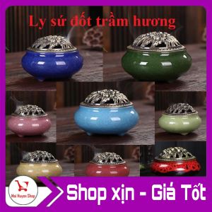 Ly sứ xông Trầm Hương