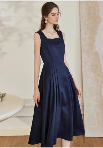 Đầm xanh đen cổ vuông không tay xếp xoè kiểu