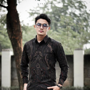 Laskala Batik Premium Tama Kemeja Batik Pria Slimfit Lengan Panjang